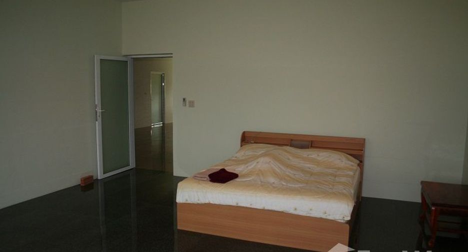 For sale 6 bedrooms house in Mueang Kalasin, Kalasin