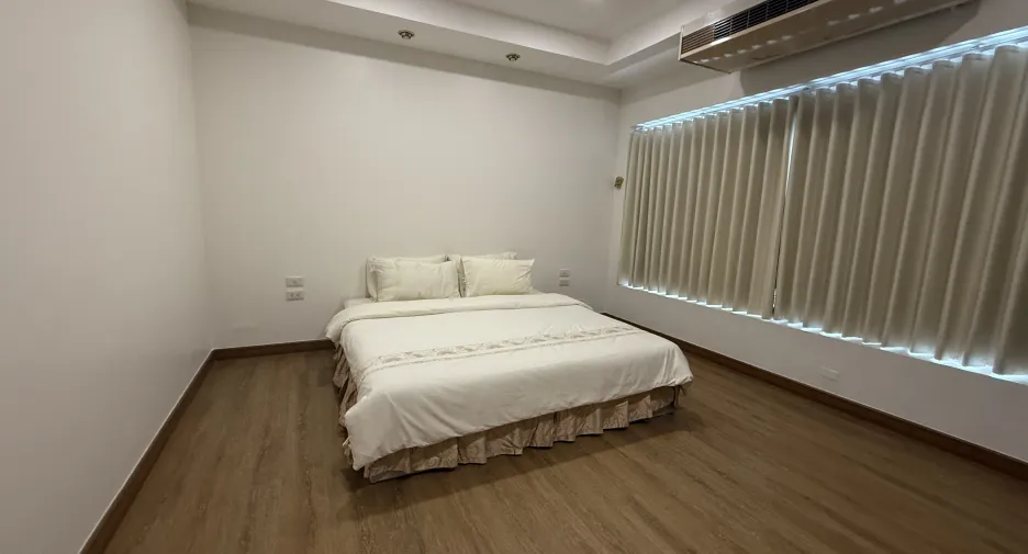 À vendre 3 chambres maison de ville à Sattahip, Chonburi