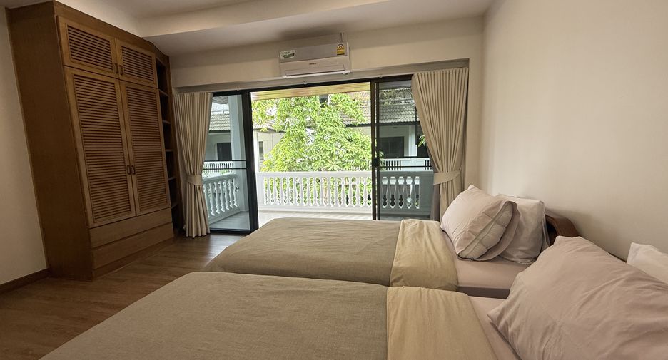 À vendre 3 chambres maison de ville à Sattahip, Chonburi