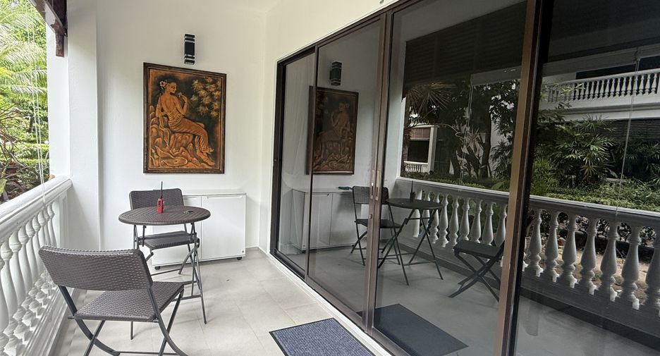 À vendre 3 chambres maison de ville à Sattahip, Chonburi