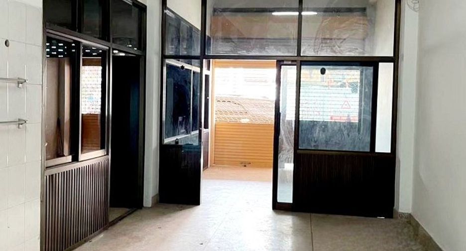 For sale 5 bedrooms townhouse in Mueang Khon Kaen, Khon Kaen