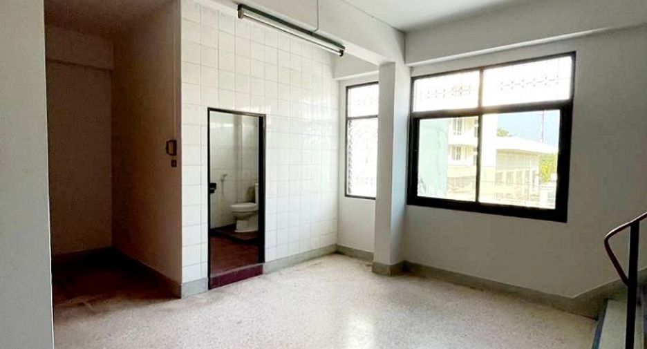 For sale 5 bedrooms townhouse in Mueang Khon Kaen, Khon Kaen