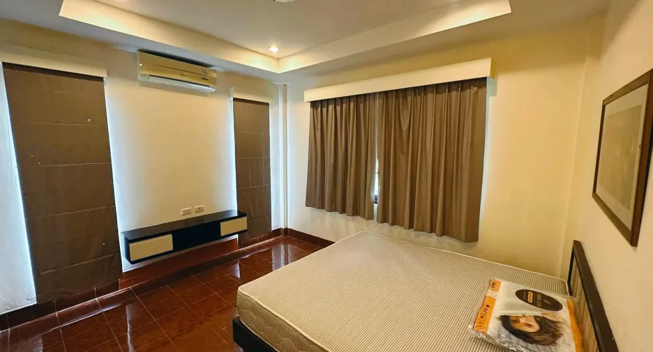 For rent 3 bedrooms house in Mueang Phuket, Phuket