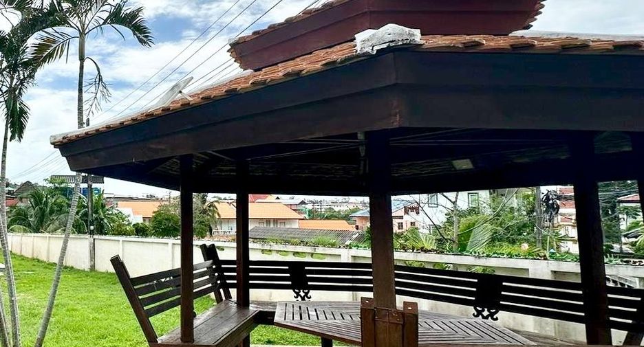 For rent 3 bedrooms house in Mueang Phuket, Phuket