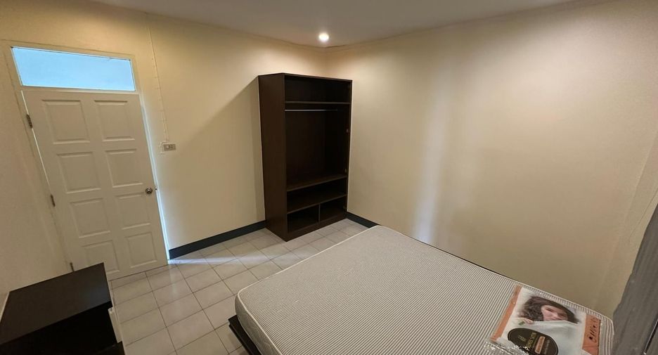 For rent 3 bedrooms house in Mueang Phuket, Phuket