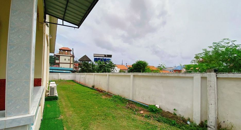 For rent 3 bedrooms house in Mueang Phuket, Phuket