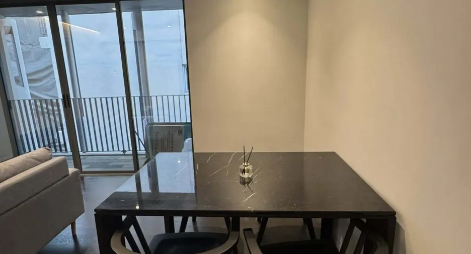 For sale and for rent 2 bedrooms condo in Watthana, Bangkok