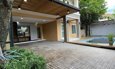 For sale 3 bedrooms house in Saphan Sung, Bangkok