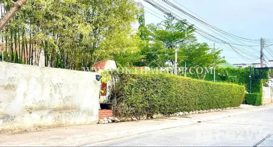 À vendre terrain à Mueang Chon Buri, Chonburi