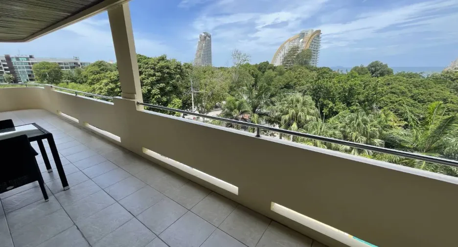 For rent 1 bed condo in Bang Lamung, Chonburi