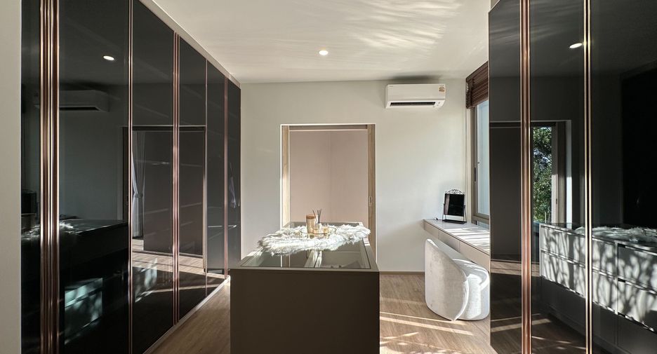 For sale 4 bedrooms villa in Kathu, Phuket
