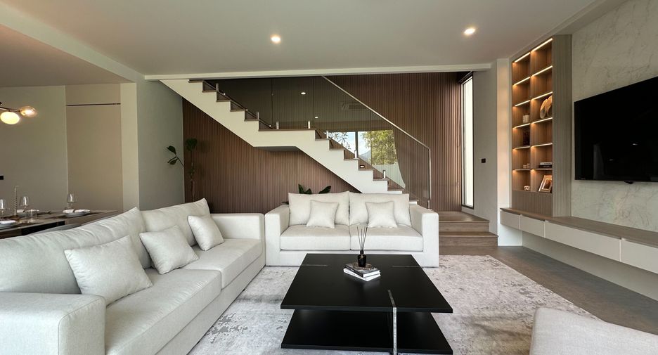 Villa zum Kauf mit 4 Zimmer in Kathu, Phuket
