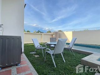 Villa en alquiler de 4 habitaciones en Bang Lamung, Chonburi