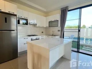Villa en alquiler de 4 habitaciones en Bang Lamung, Chonburi