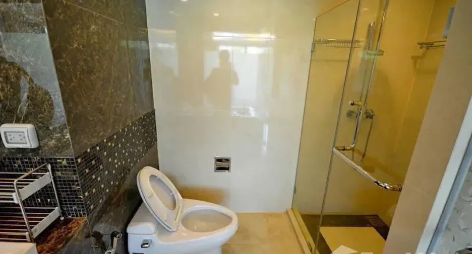 For sale and for rent 1 bed condo in Watthana, Bangkok