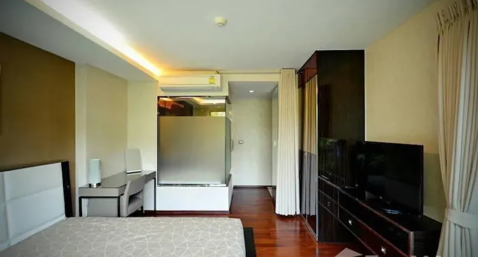 For sale and for rent 1 bed condo in Watthana, Bangkok