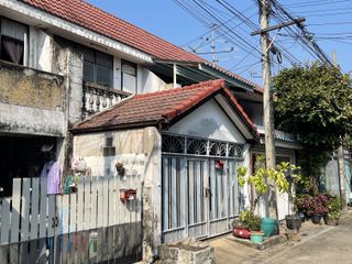 For sale 2 bedrooms townhouse in Thawi Watthana, Bangkok