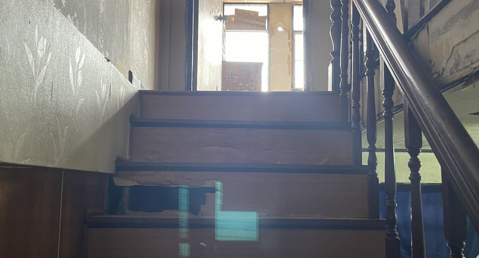 Reihenhaus zum Kauf mit 2 Zimmer in Thawi Watthana, Bangkok