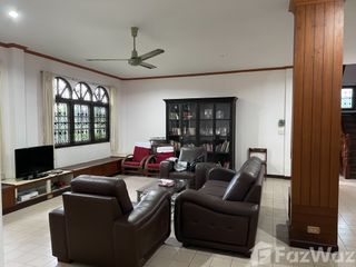 For sale 4 bedrooms house in Mueang Songkhla, Songkhla