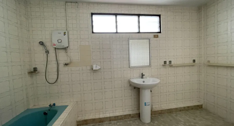 Продажа 4 спальни дом в Mueang Songkhla, Songkhla