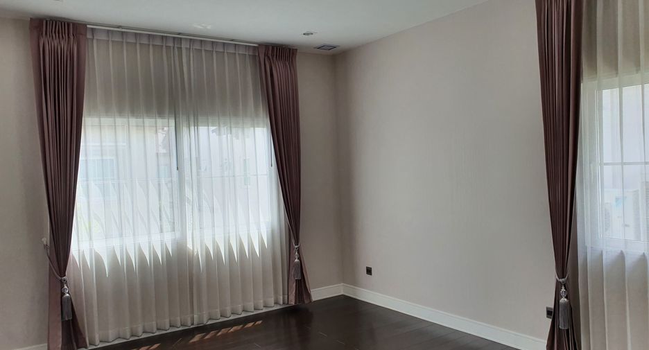 For sale 4 bedrooms house in Bang Phli, Samut Prakan