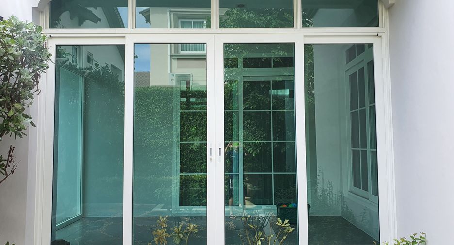 For sale 4 bedrooms house in Bang Phli, Samut Prakan