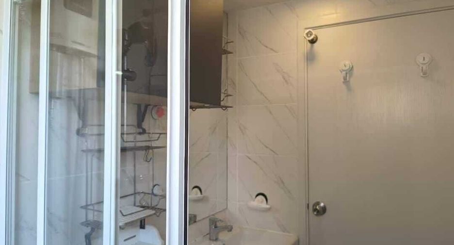 For sale 2 bedrooms condo in Wang Thonglang, Bangkok
