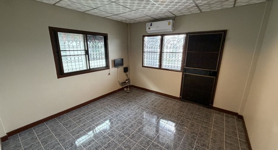 For sale 4 bedrooms house in Bang Bo, Samut Prakan