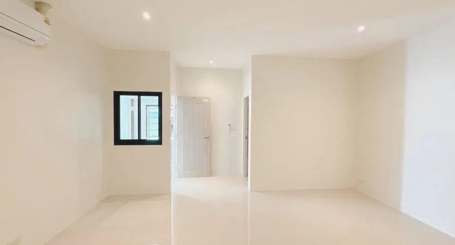 For sale 3 bedrooms townhouse in Mueang Phuket, Phuket
