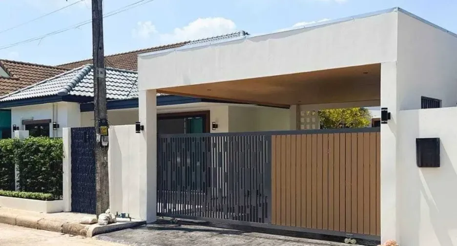 For sale 3 bedrooms townhouse in Mueang Phuket, Phuket