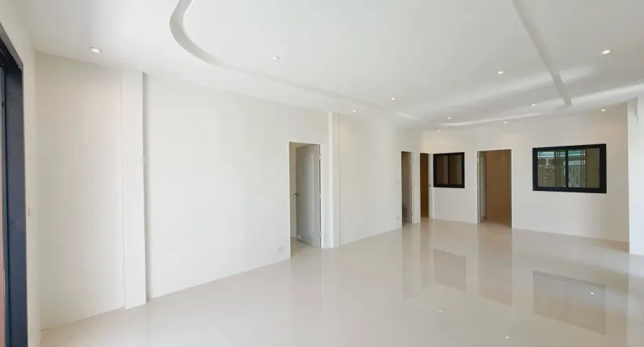 For sale 3 bedrooms townhouse in Mueang Phuket, Phuket