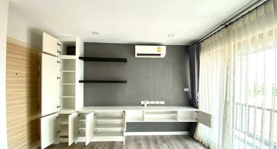 For sale 2 bedrooms condo in Mueang Samut Prakan, Samut Prakan
