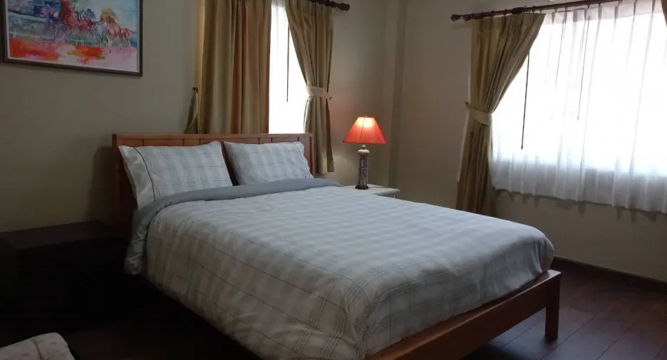 À louer 3 chambres maison à Bang Lamung, Chonburi