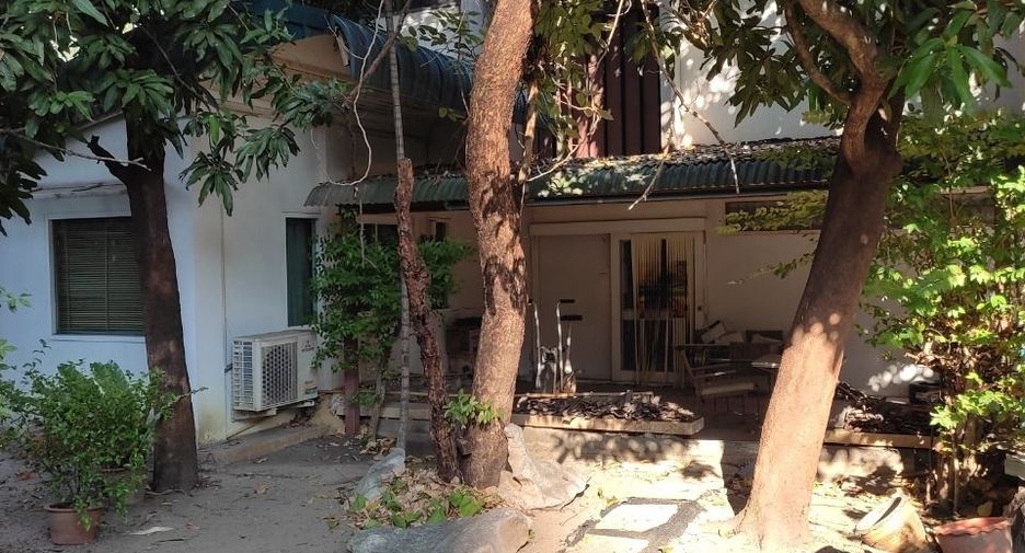 À vendre 4 chambres maison à Watthana, Bangkok