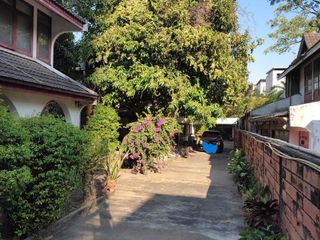 Haus zum Kauf mit 4 Zimmer in Watthana, Bangkok