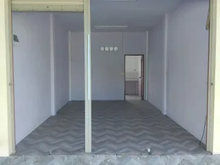 À vendre 5 chambres maison à Mueang Lop Buri, Lopburi