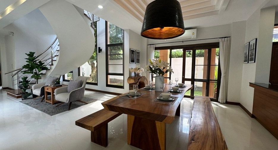 For sale and for rent 6 bedrooms villa in Bang Lamung, Chonburi