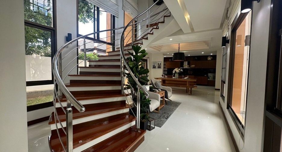 For sale and for rent 6 bedrooms villa in Bang Lamung, Chonburi