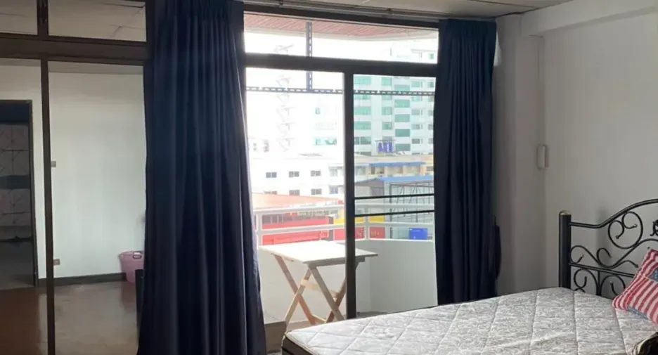 For rent 2 bedrooms condo in Bang Lamung, Chonburi