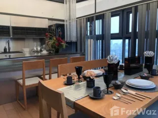 For sale 3 bedrooms condo in Phaya Thai, Bangkok
