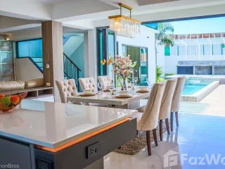 For sale 3 bedrooms villa in Mueang Phuket, Phuket