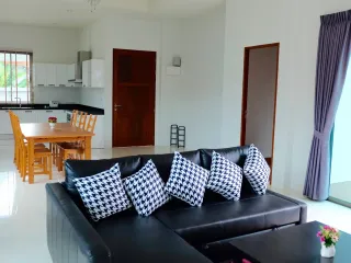 Villa zum Kauf und zur Miete mit 2 Zimmer in Mueang Phuket, Phuket