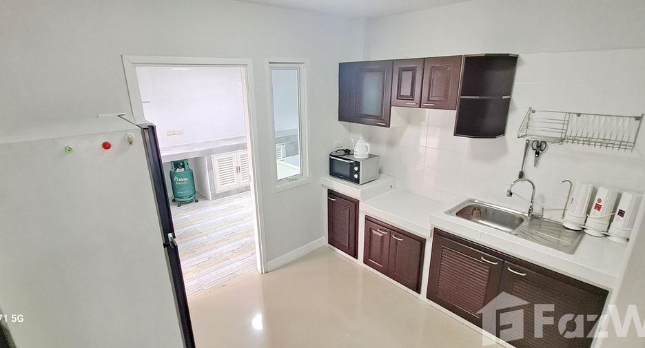 For sale 4 bedrooms house in Bang Lamung, Chonburi