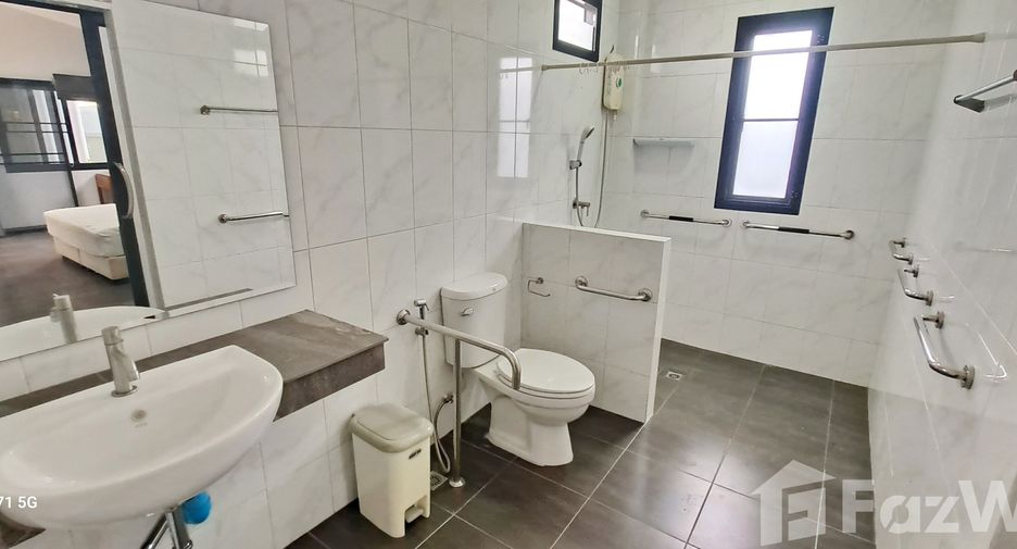 For sale 4 bedrooms house in Bang Lamung, Chonburi