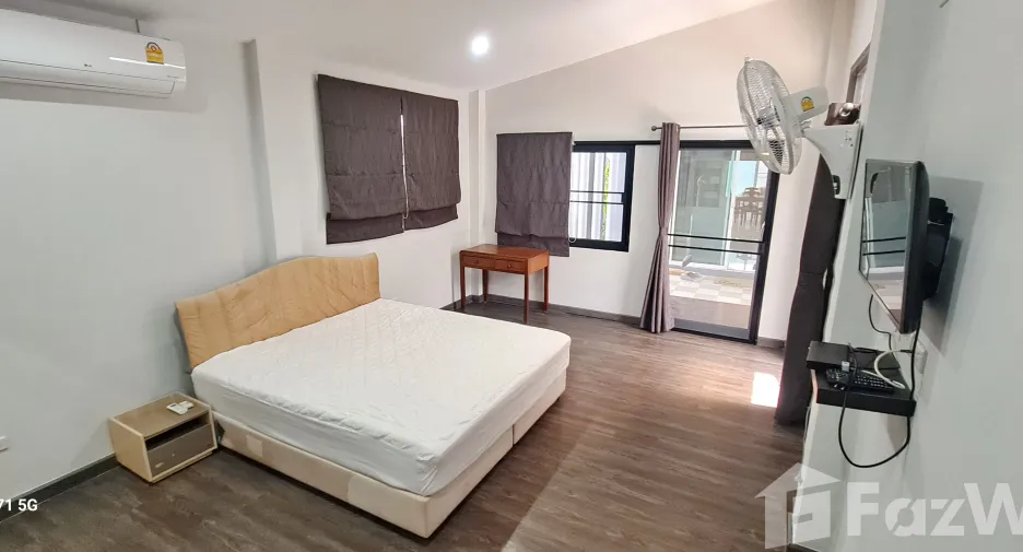For sale 4 bedrooms house in Bang Lamung, Chonburi