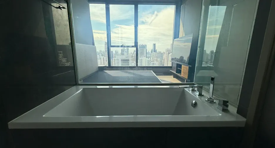 Wohnung zum Kauf und zur Miete mit 1 Zimmer in Watthana, Bangkok