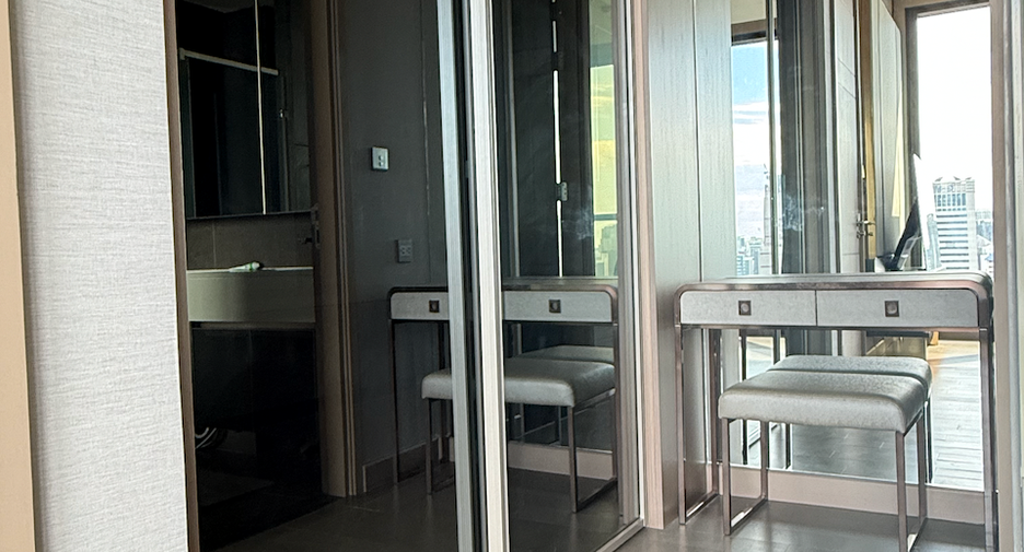 For sale and for rent 1 bed condo in Watthana, Bangkok