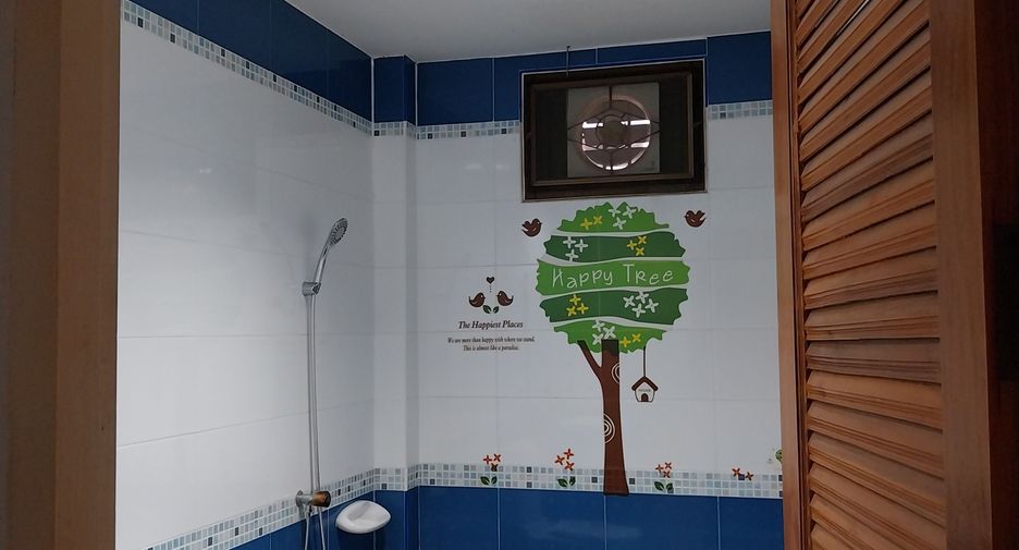 For rent 3 bedrooms house in Si Racha, Chonburi