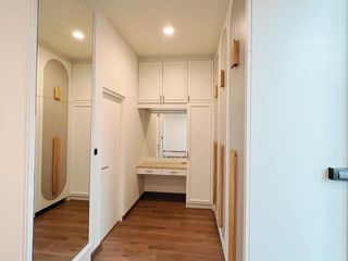 For sale 4 bedrooms house in Bangkok Noi, Bangkok