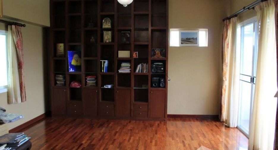 Haus zum Kauf mit 4 Zimmer in Lak Si, Bangkok